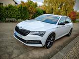 Skoda Superb 2.0 TSI 140kW DSG SPORTLINE COMBI SPO...