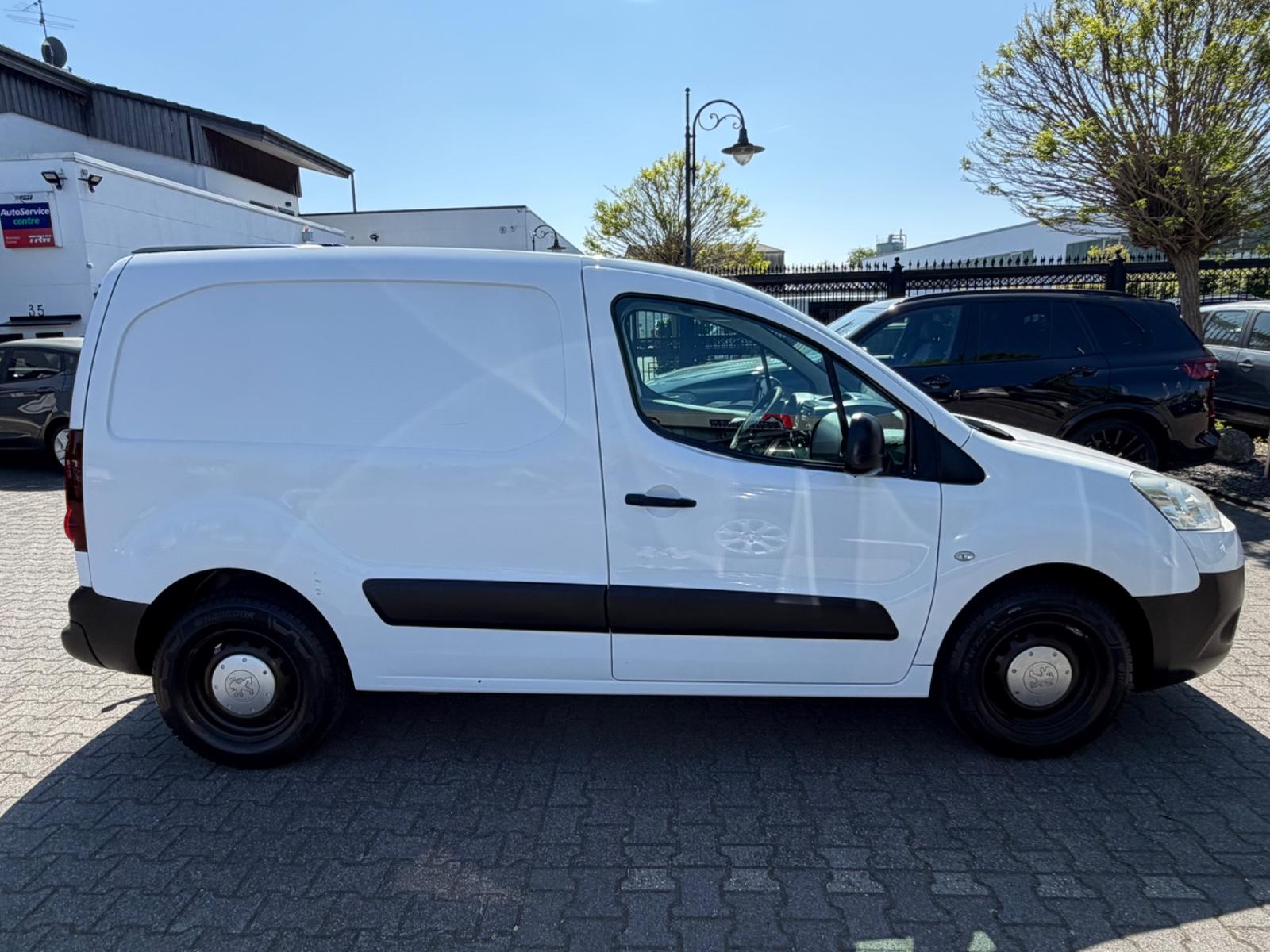 Peugeot Partner L1 Avantage / Komfort Avantage Edition