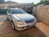 Mercedes-Benz Mercedes W203 C220CDI Sportcoupe - Mercedes-Benz C 220: Cdi Sportcoupe