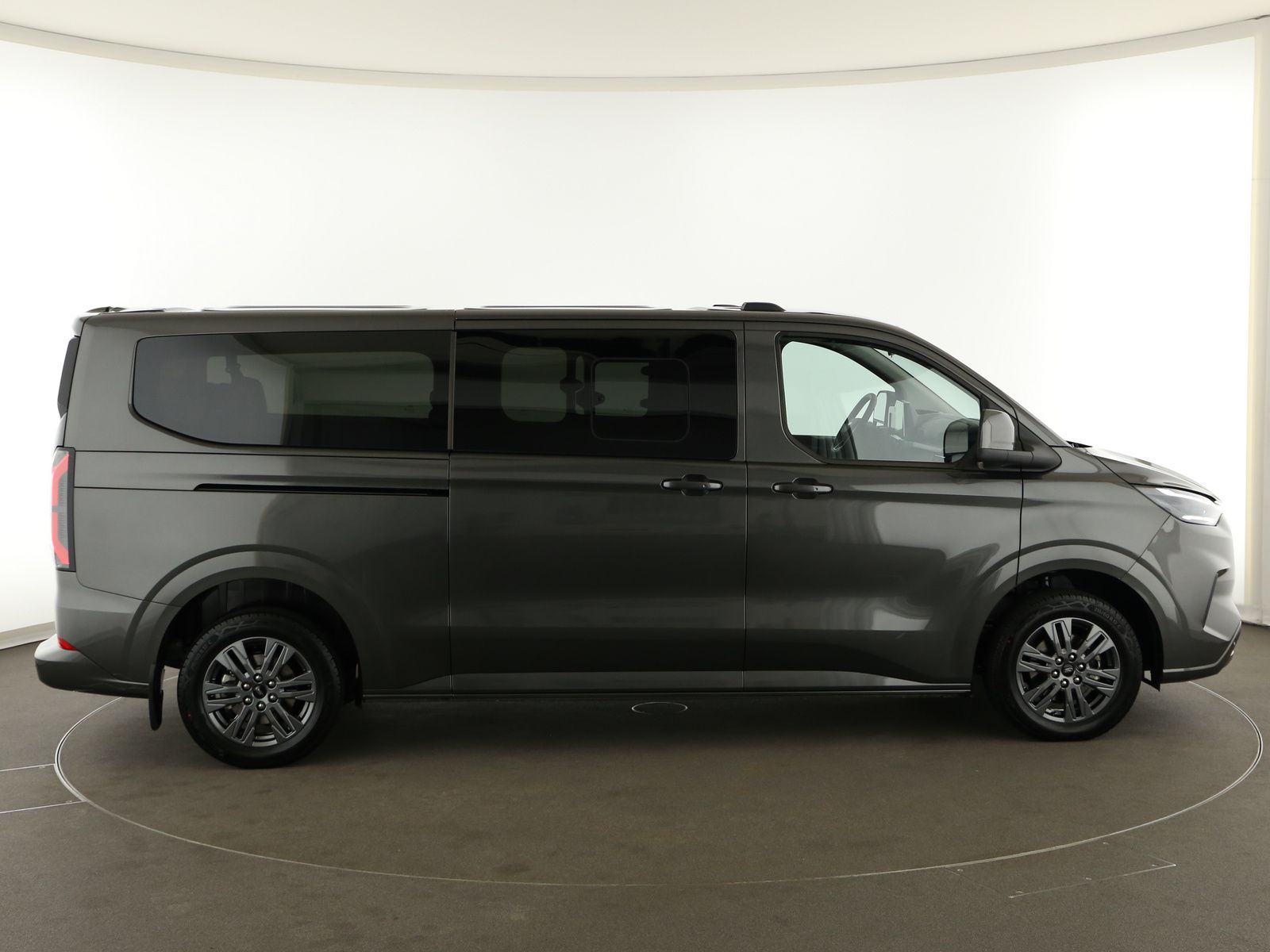 Ford Tourneo - Bild 8
