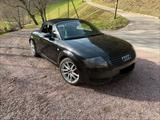 Audi TT 8n Cabrio - Audi TT aus 2006: Roadster