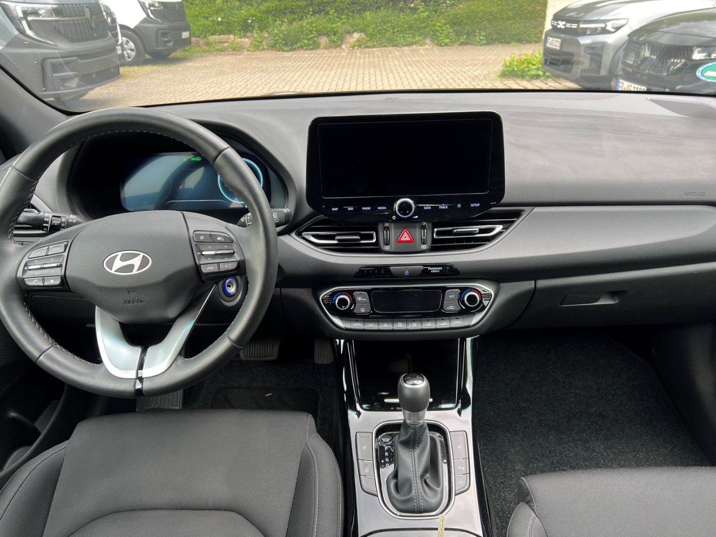 Fahrzeugabbildung Hyundai i30 cw Advantage Navi Digitales Cockpit LED Appl