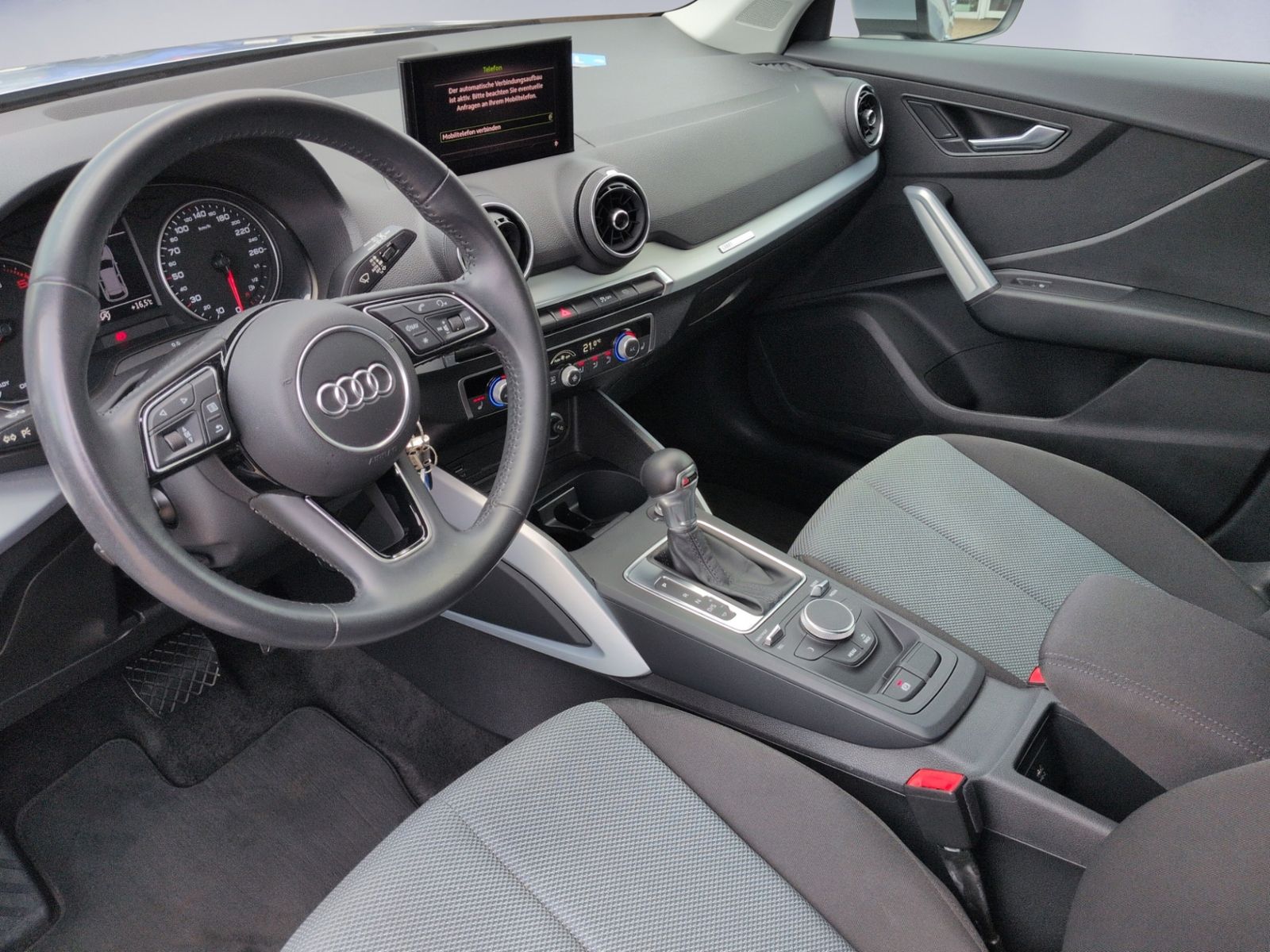 Q2 Design 30 TDI S tronic LED+GRA+PDC+SHZ