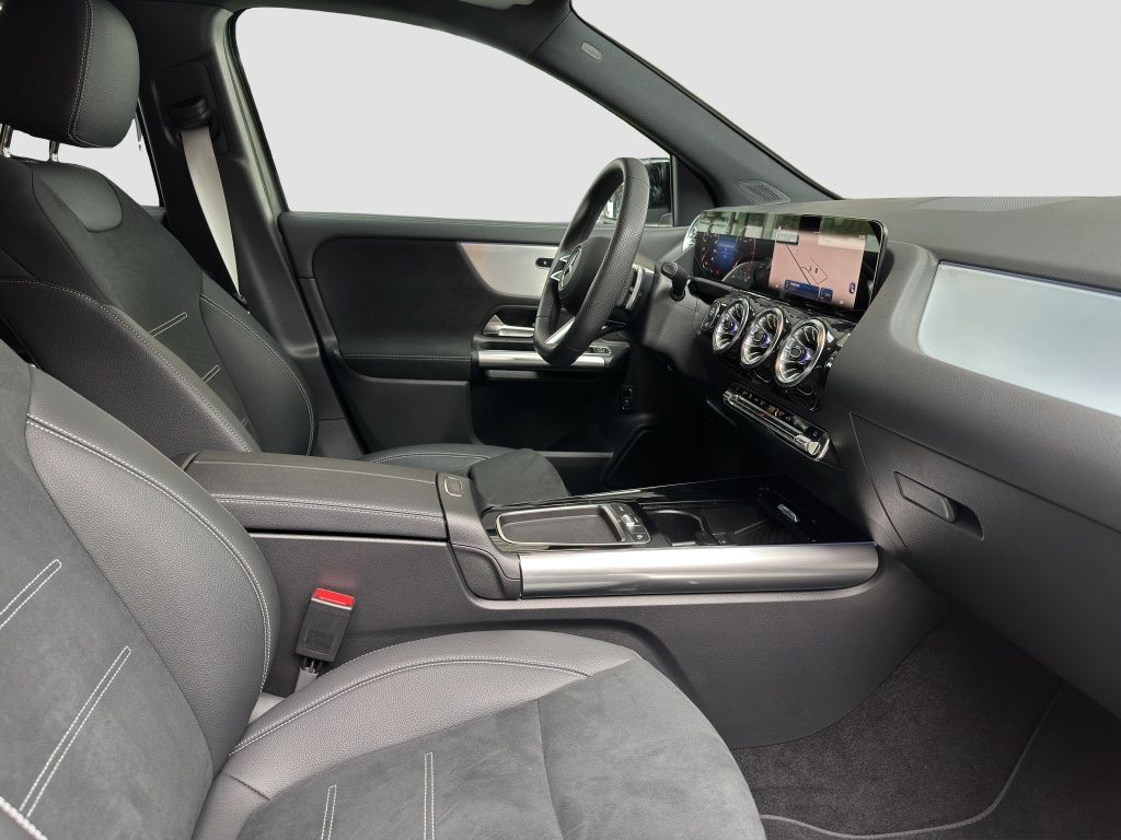Fahrzeugabbildung Mercedes-Benz GLA 200 d AHK*Fernlichtass.*KeyLess*LED*PDC*ACC