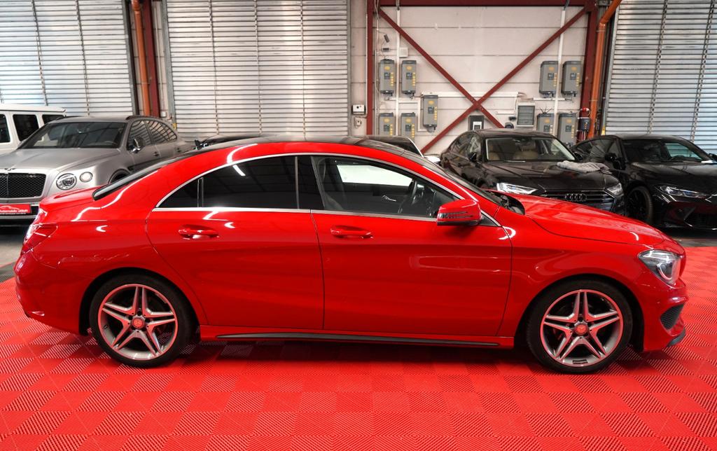 Mercedes-Benz CLA 200