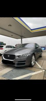 Jaguar XE Portfolio 20d PANO/LEDER/ KAMERA... - Jaguar Gebrauchtwagen in Braunschweig