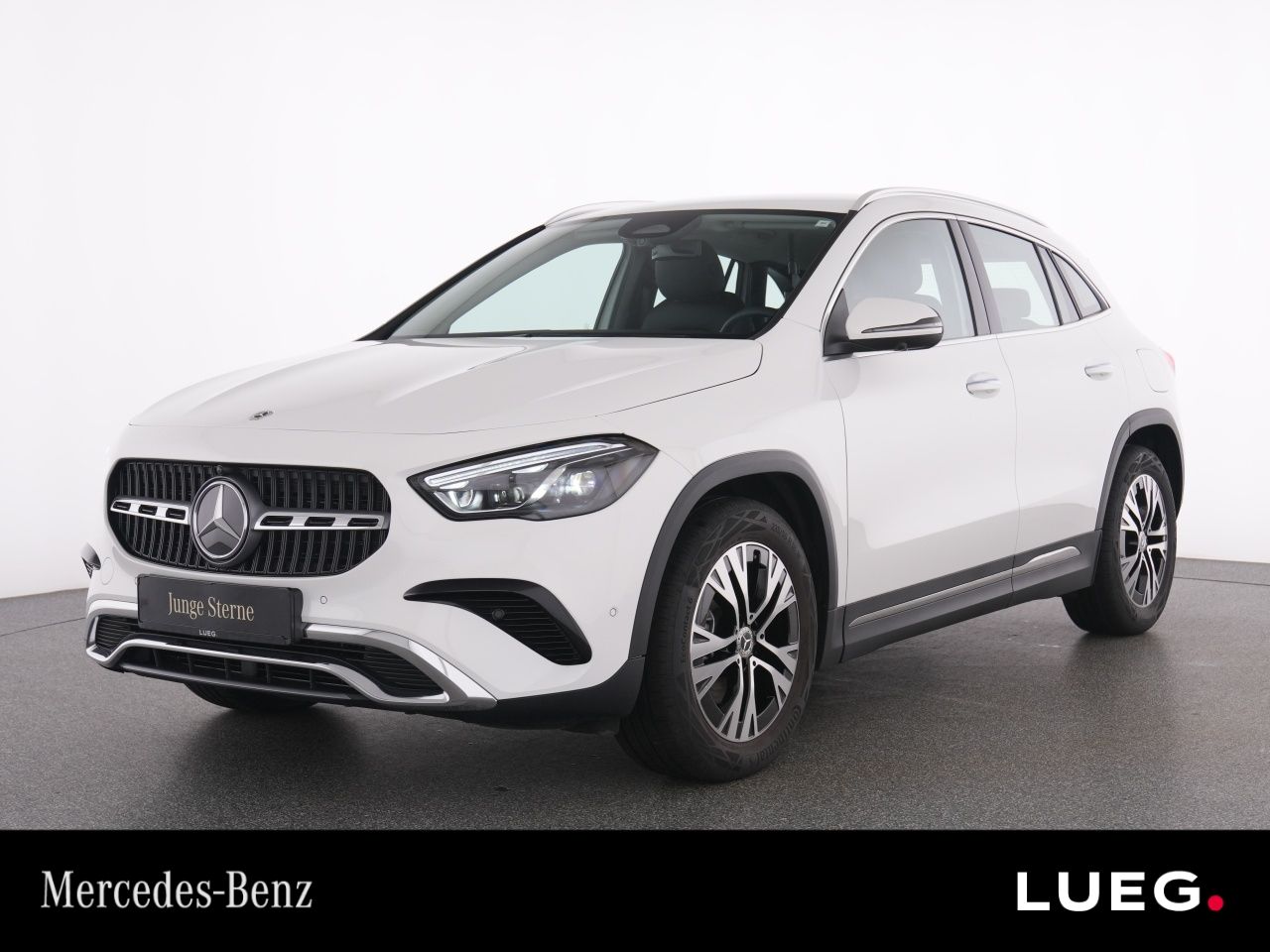 MERCEDES-BENZ GLA 200 Progressive+MBeam+Distronic+AHK+KeyG+360