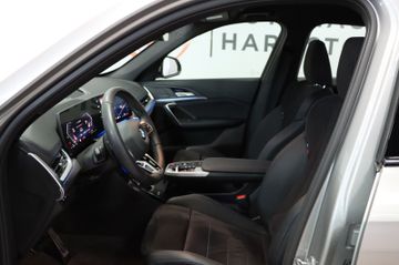 Fahrzeugverkauf 11 BMW X1 18 i sDrive M Sport Kamera Navi LED