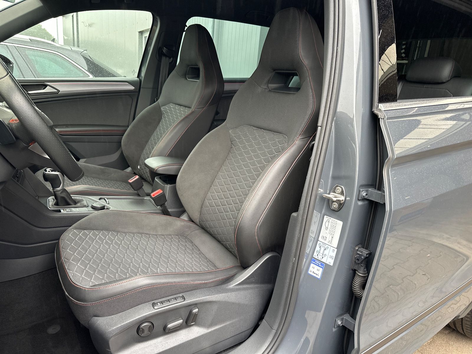Fahrzeugabbildung SEAT Tarraco 2.0 TDI DSG FR NAV+LED+AHK+ACC+KAM