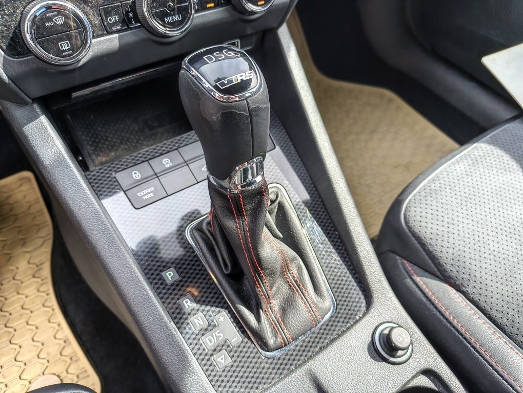 Fahrzeugabbildung SKODA Octavia RS 2.0 TSI (245 PS) DSG + Amundsen + SHZ