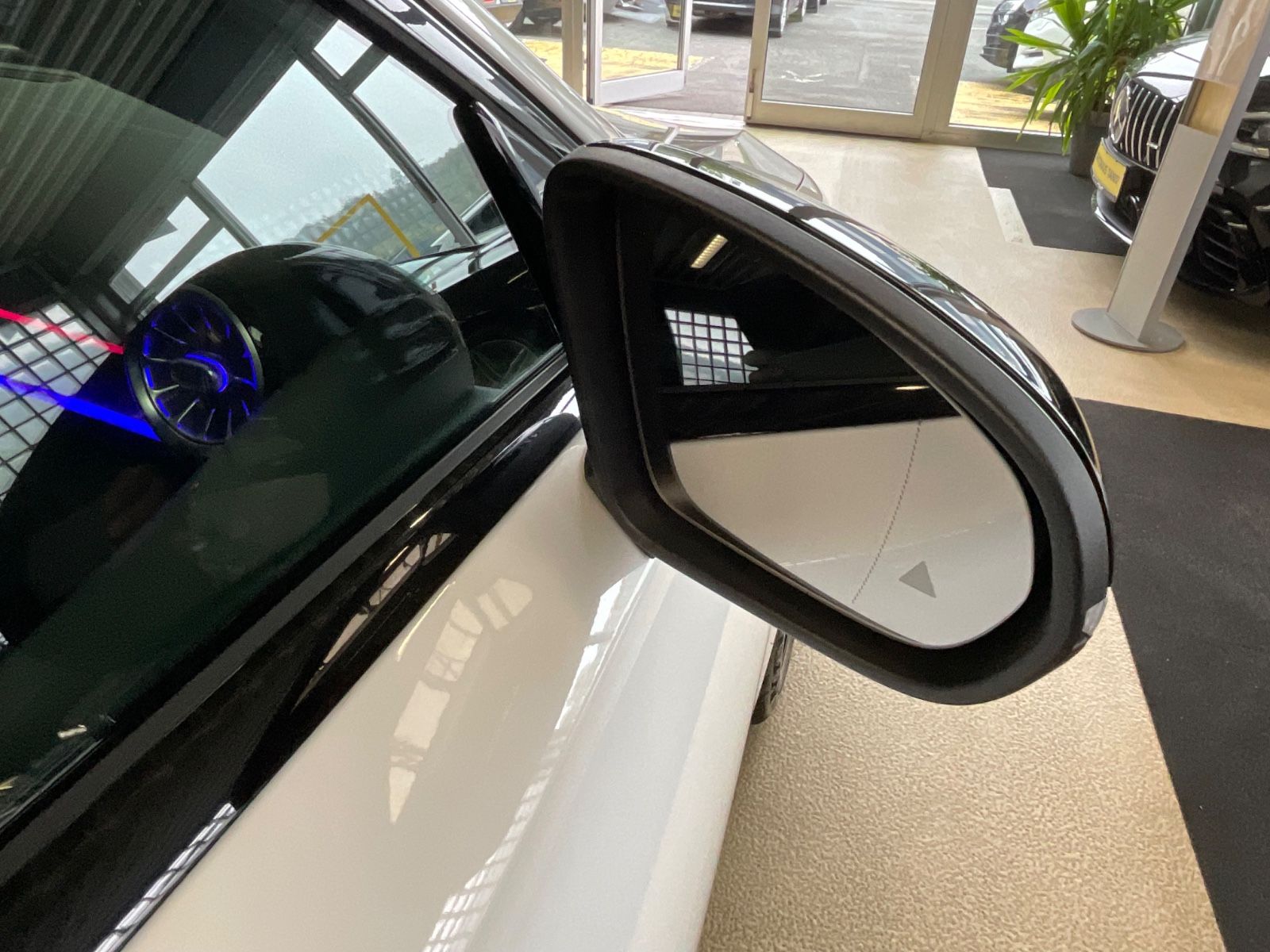 Fahrzeugabbildung Mercedes-Benz A 35 AMG 4Matic*Head-Up Display*MBUX