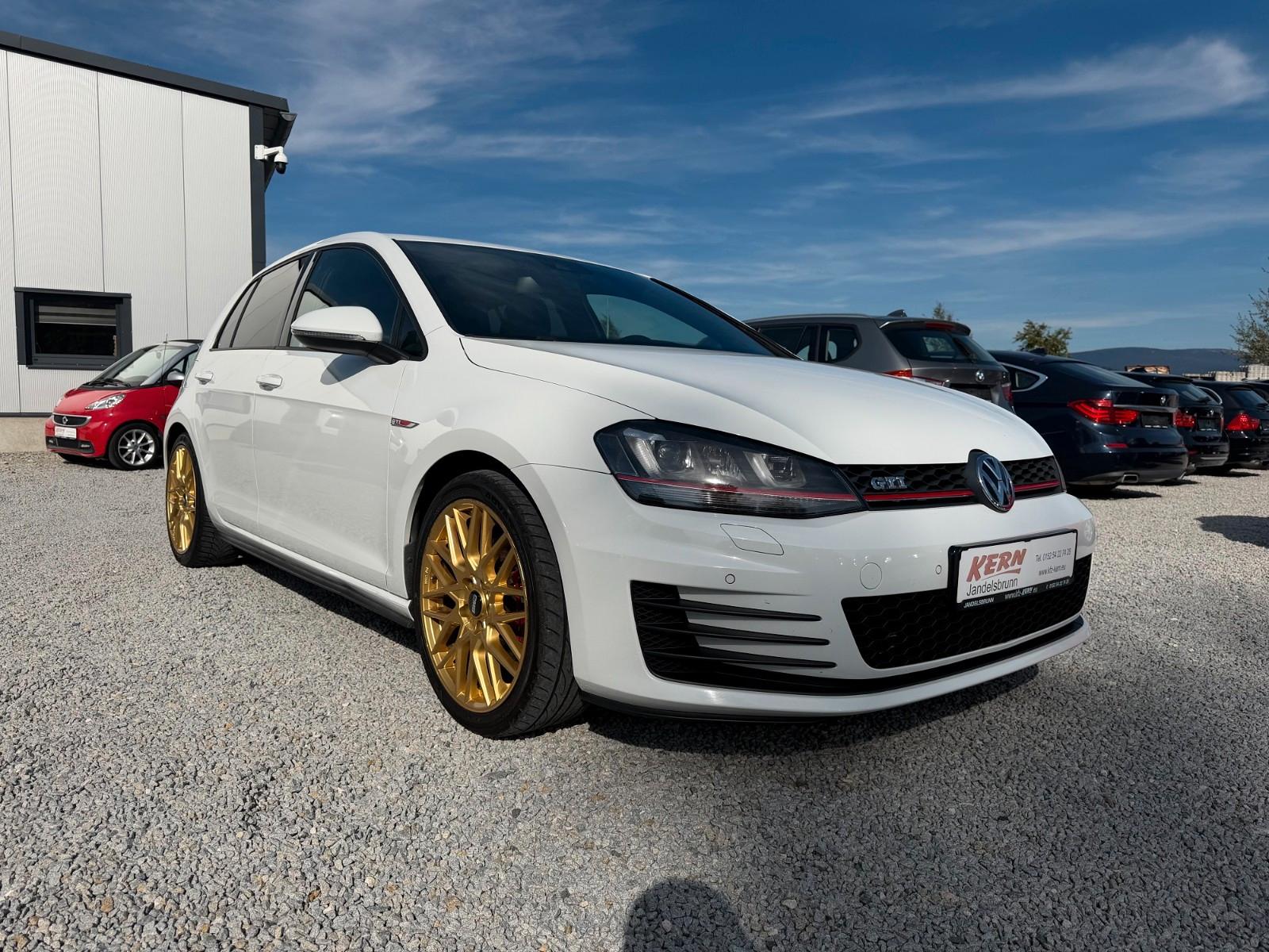 Volkswagen Golf VII Lim. GTI, DSG, Xenon