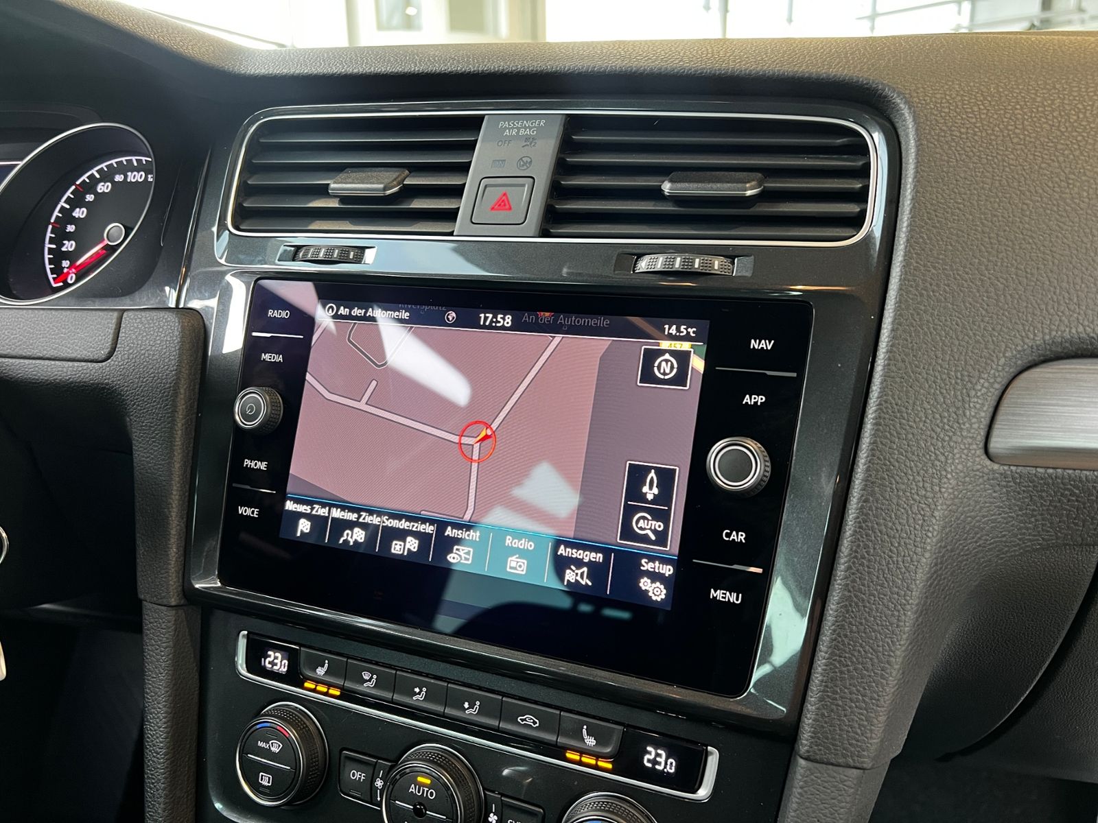 Fahrzeugabbildung Volkswagen Golf VII Lim. Comfortline BMT ACC  NAVI ALU