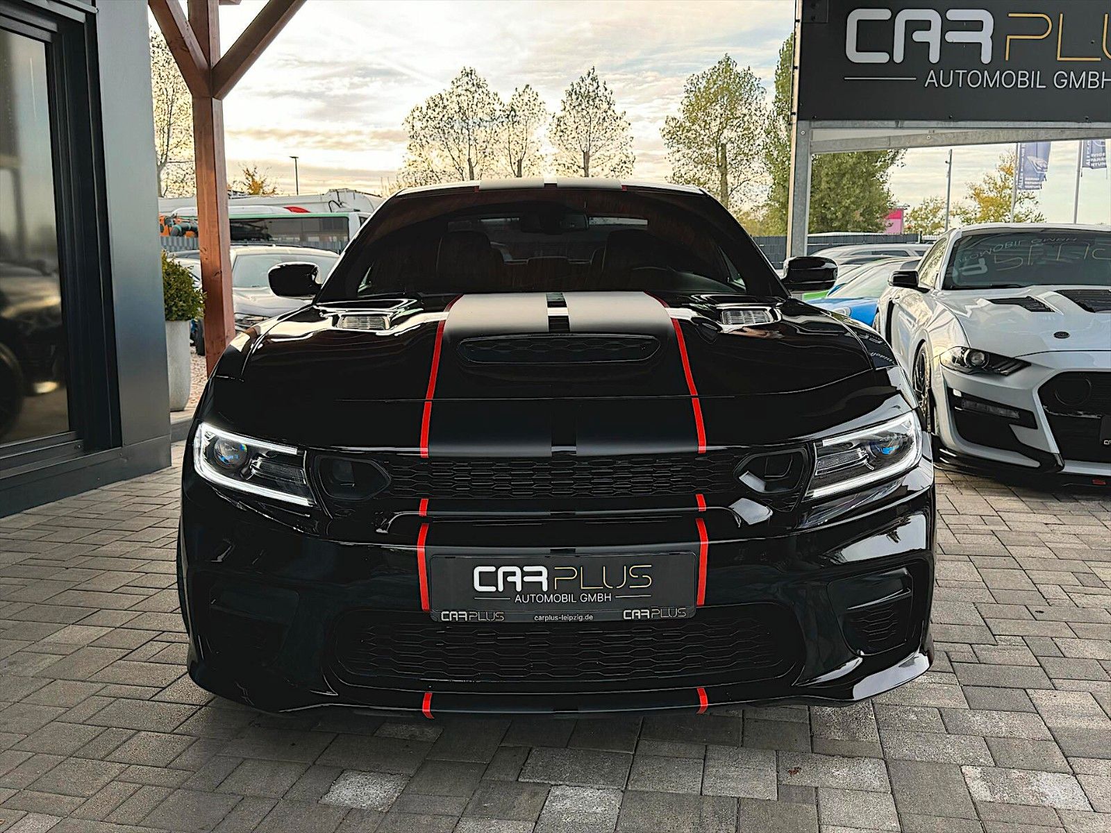 Fahrzeugabbildung Dodge Charger 5.7 V8 HEMI R/T SRT Night Edition LED