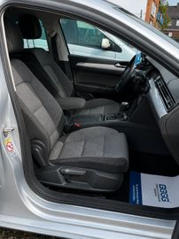 Volkswagen Passat Variant - 10