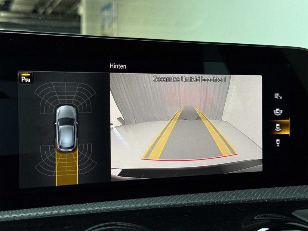 Mercedes-Benz A 180 Widescreen Multibeam AHK Kamera Leder MULT