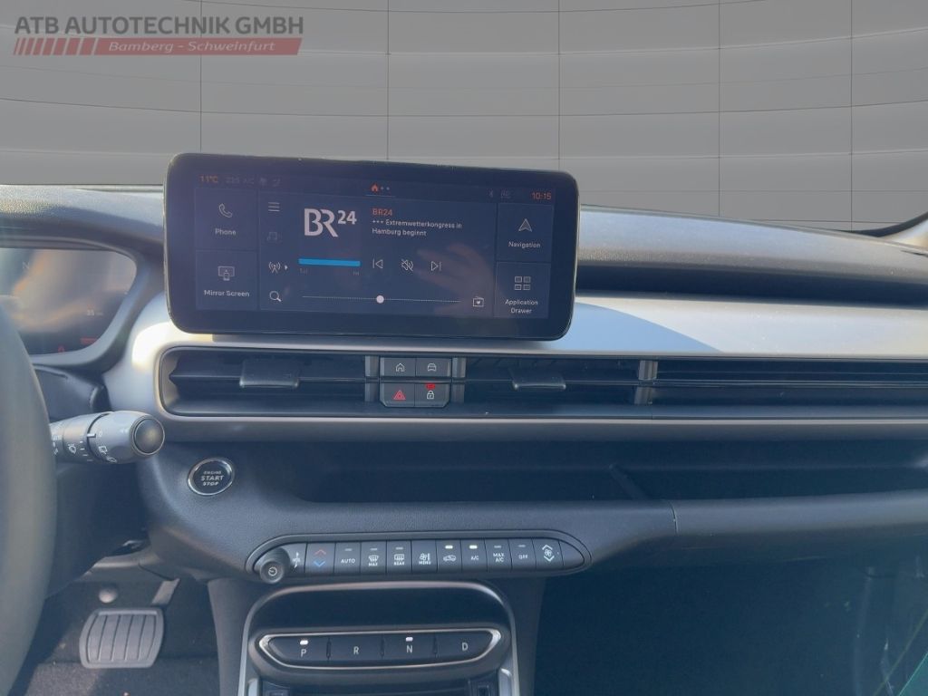 Fahrzeugabbildung Jeep Avenger e-Hybrid Altitude NAVI ALLWETTER WINTER