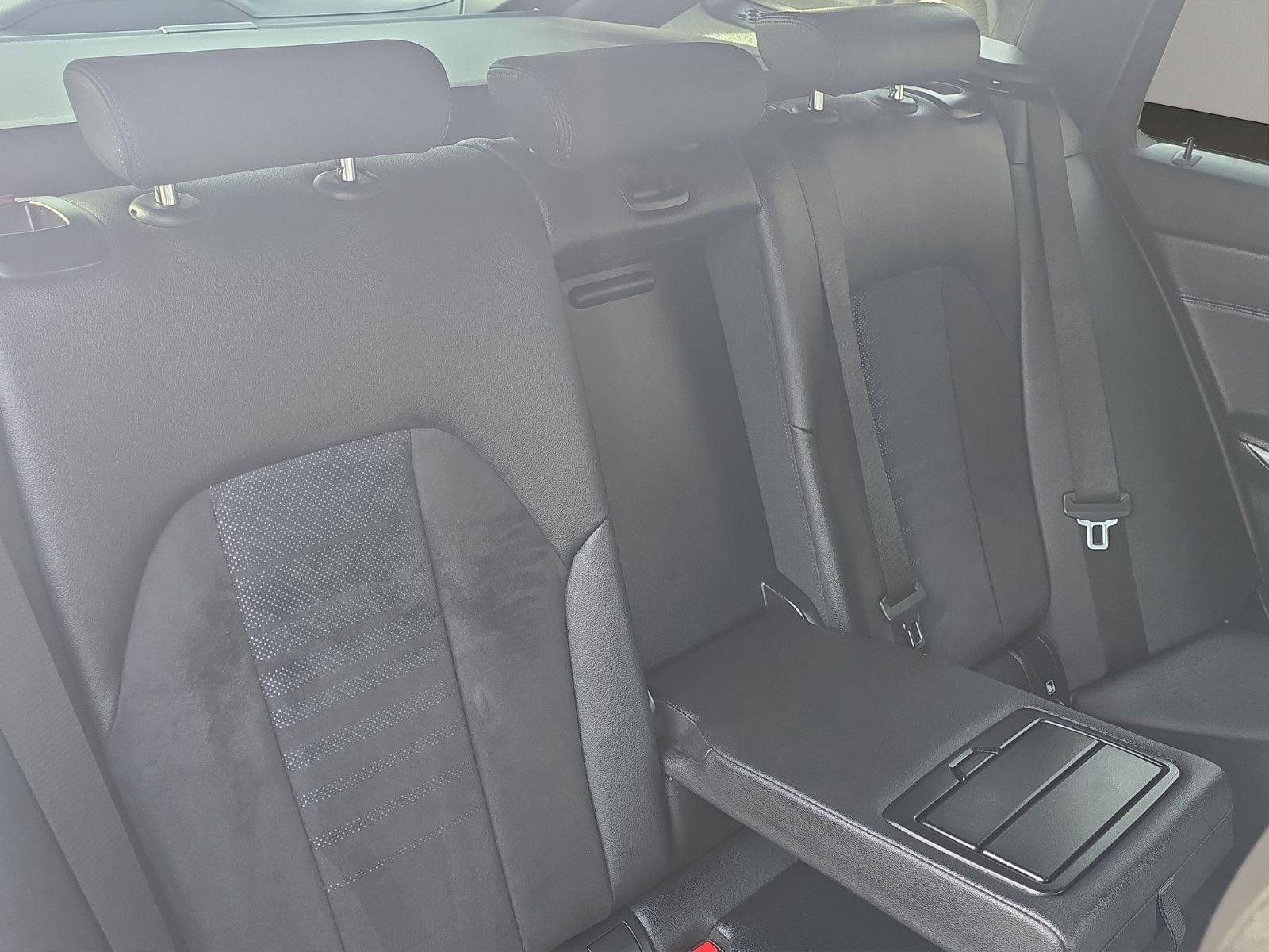 Fahrzeugabbildung BMW Touring 320i M-SPORT LC.PRO ACC ,Hifi,Carplay