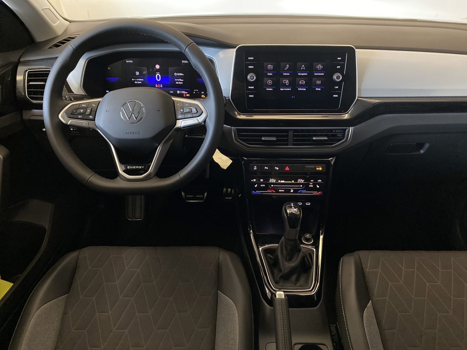 Volkswagen T-Cross - Bild 8