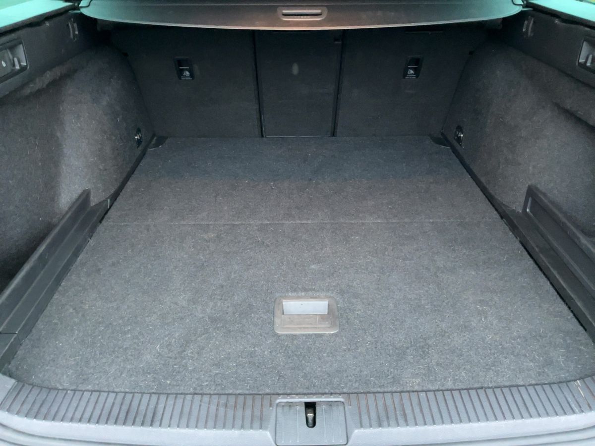 Volkswagen Passat Variant - Bild 14