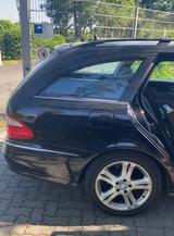 Mercedes-Benz E 220 CDI KOMBI FACELIFT TÜV 2027 - Mercedes-Benz 220 Gebrauchtwagen in Mannheim