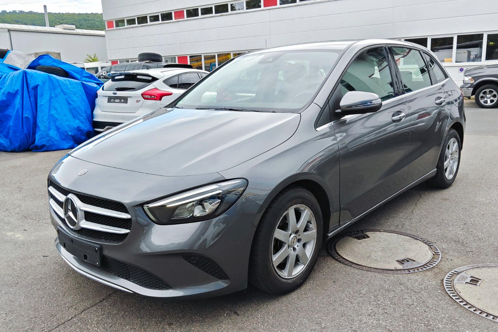 Mercedes-Benz B 200 Autom. Unfall 1-Hand