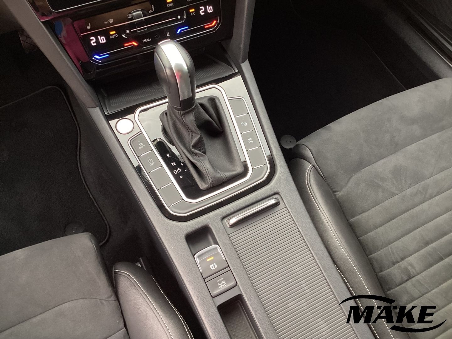 Passat Variant Elegance 2.0 TDI DSG 4Motion DCC