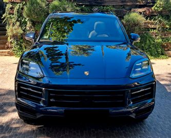 Porsche Cayenne - 2