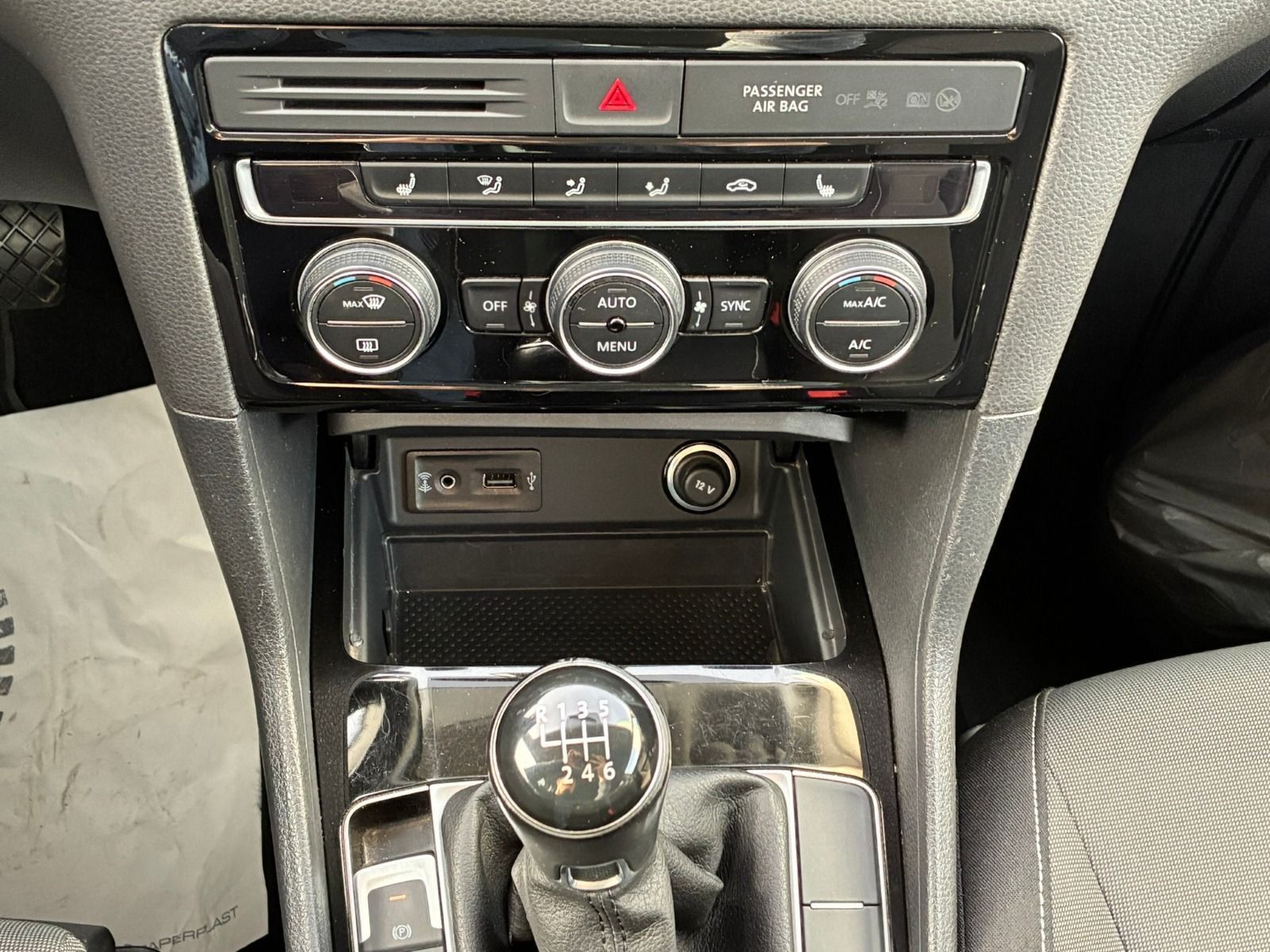 Fahrzeugabbildung Volkswagen Golf Sportsvan Highline 1.4 TSI 6-Gang*Bi-Xenon*