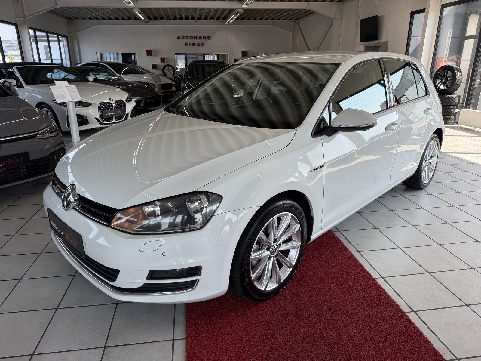 VW Golf 2.0 TDI DSG BMT LOUNGE°Navi°PDC°