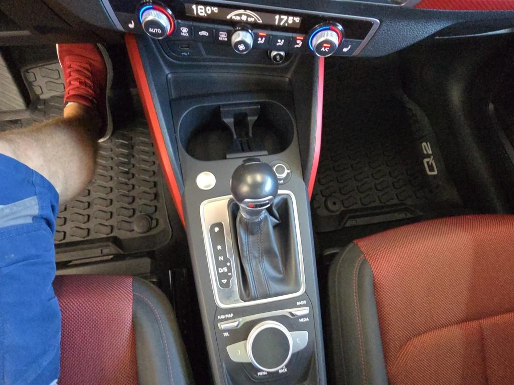 Audi Q2 Sport 35TFSI S-Tr. S-Line Exterieur, миниатюра 16