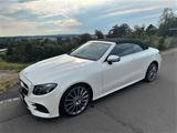 Mercedes-Benz E 300 Autom. - Cabrio - Mercedes-Benz E 300 mit Benzin-Antrieb: Cabrio