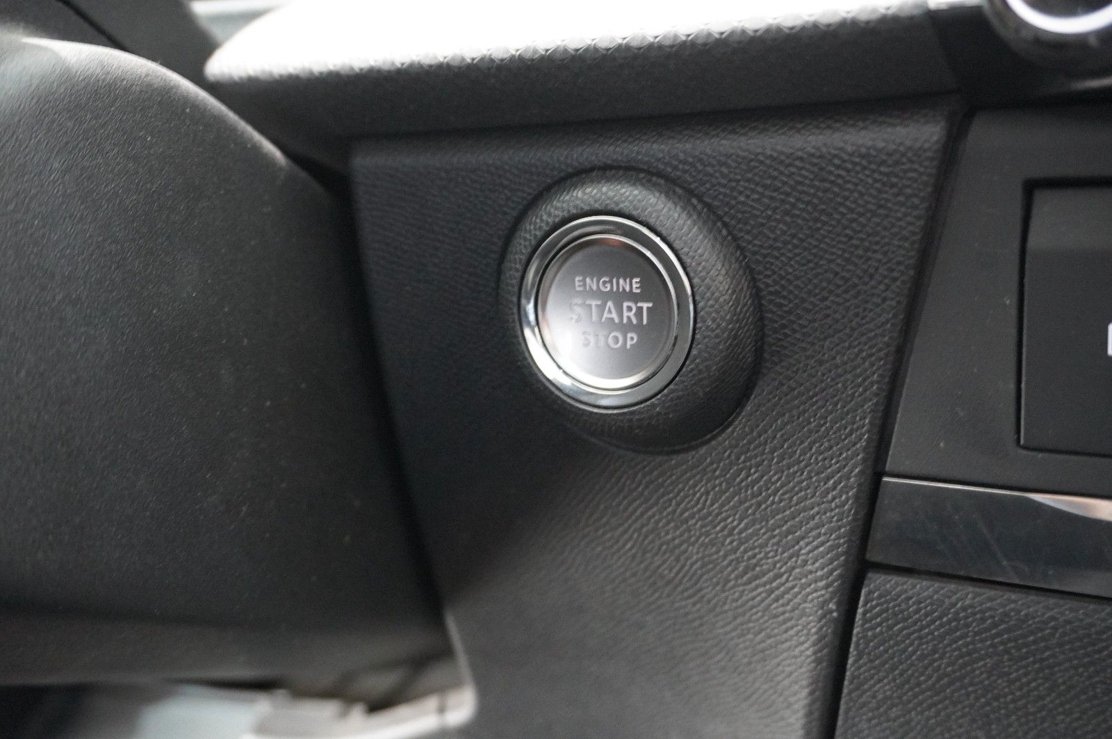 Fahrzeugabbildung Opel Astra L ST 1.5D BUSINESS NAVI/LED/KAMERA/SPORT