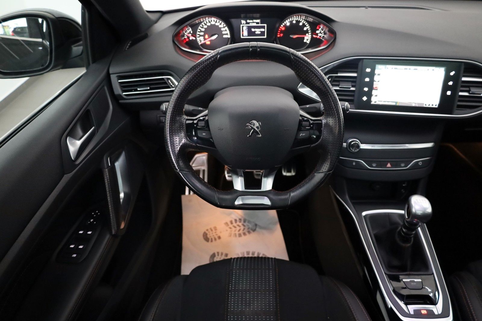 Fahrzeugabbildung Peugeot 308 SW Allure GT-Line T.Leder,Navi,LED,Panorama