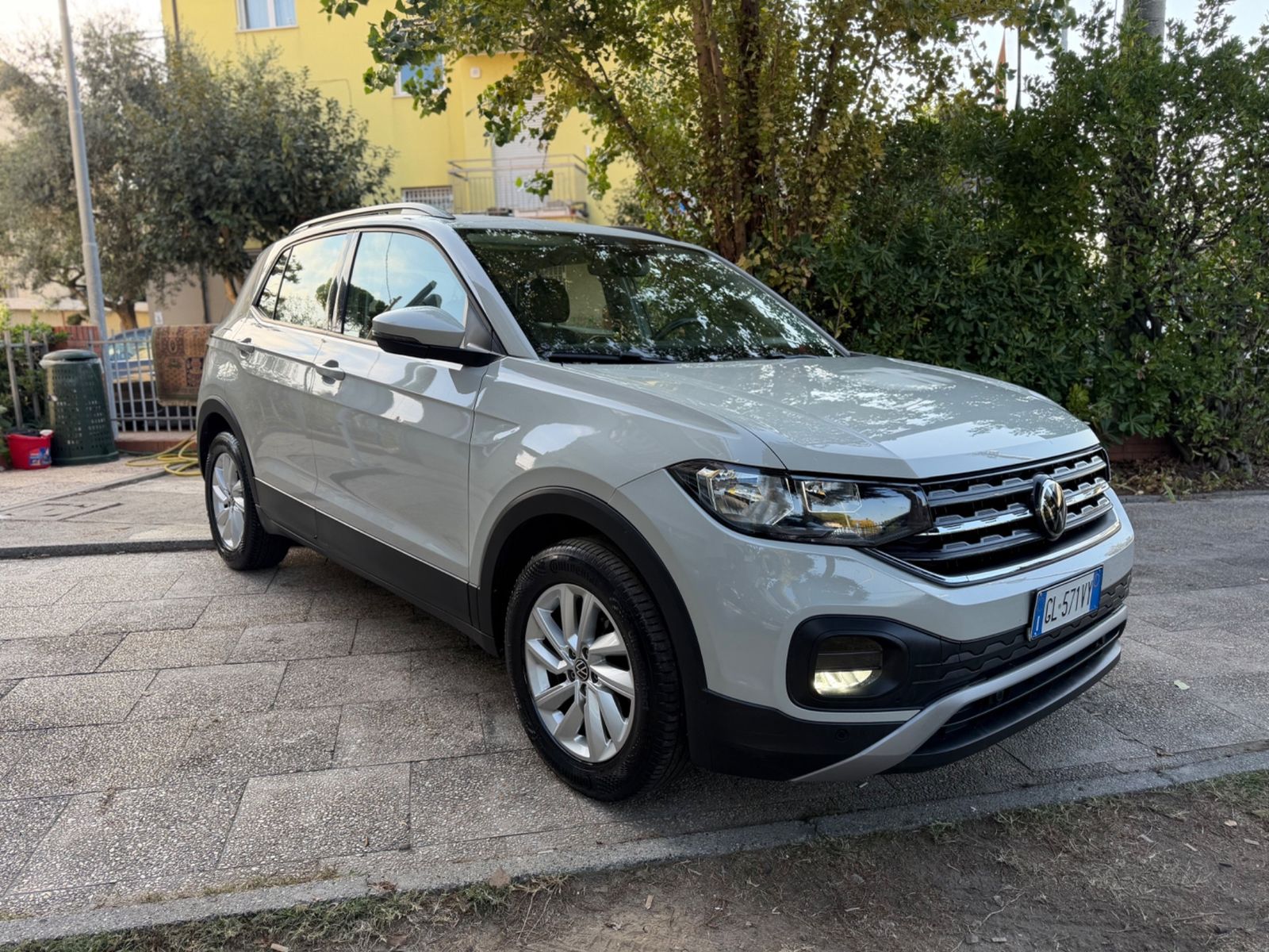 Volkswagen T-Cross 1.0 TSI 110 CV DSG Advanced imagem 2
