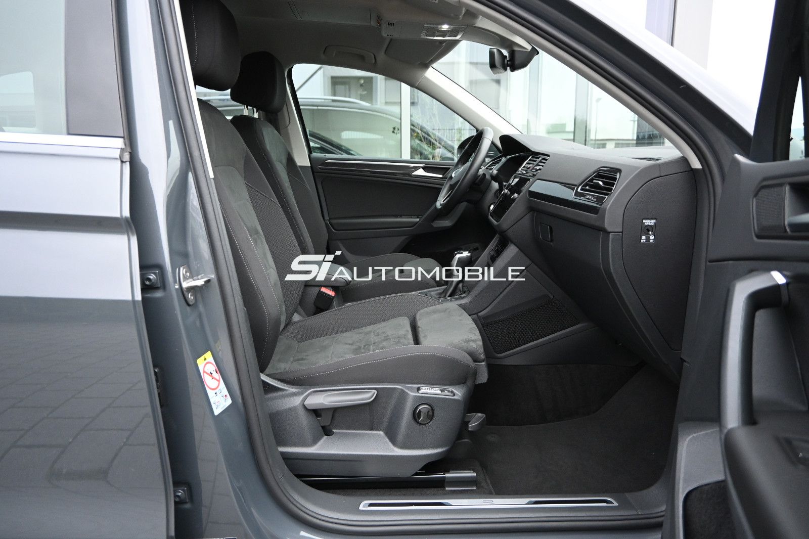 Fahrzeugabbildung Volkswagen Tiguan 2.0 TDI DSG Elegance °ACC°AHK°360°MASSAGE