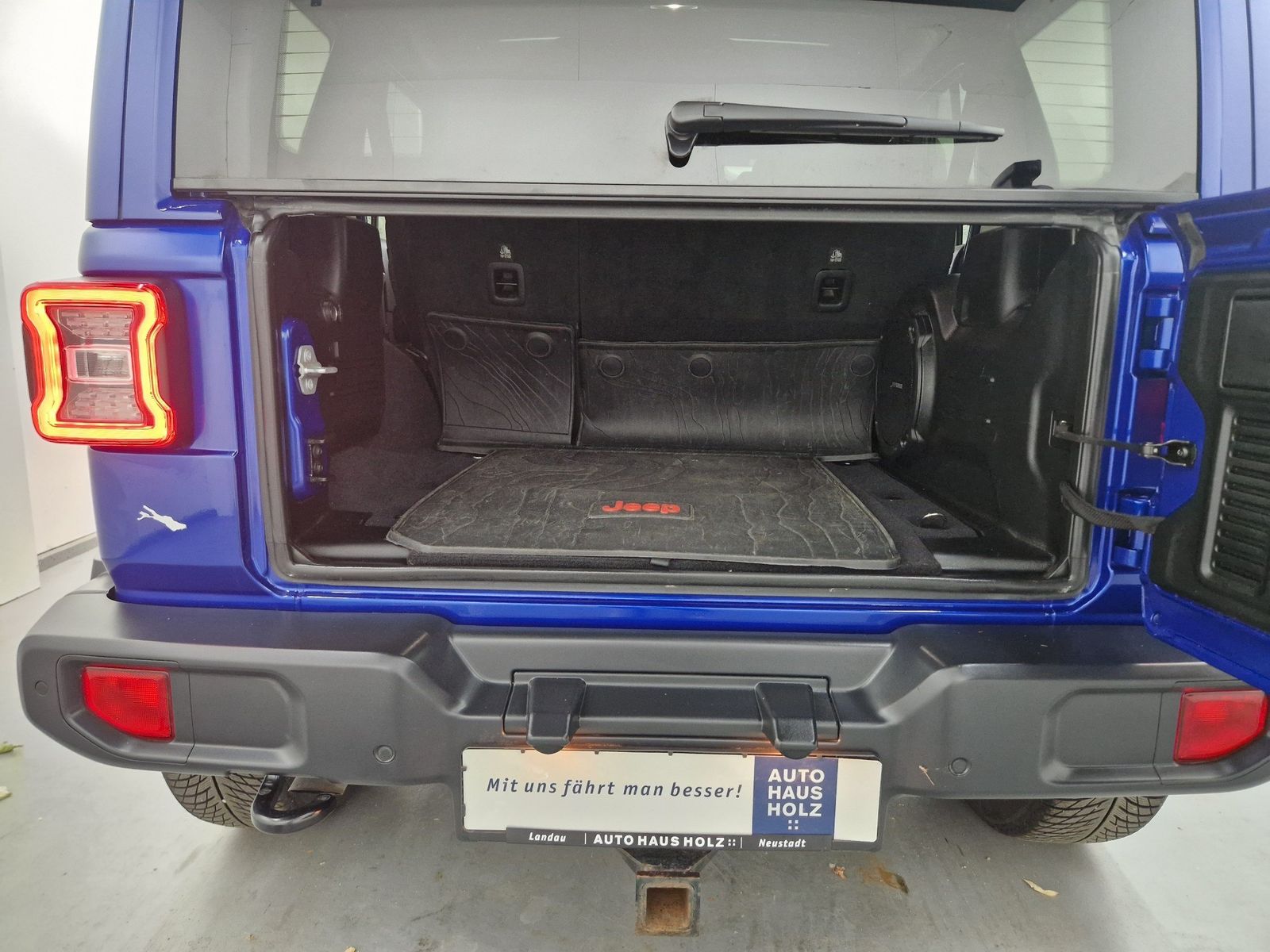 JEEP Wrangler Unlimited Sahara 2.2 CRDi – Bild 11