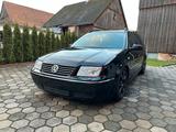 Volkswagen Bora Variant 1.8T 180PS Highline - Volkswagen Bora: Highline