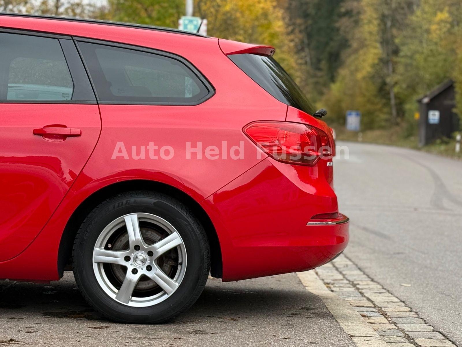Opel Astra 2013 — фото 24