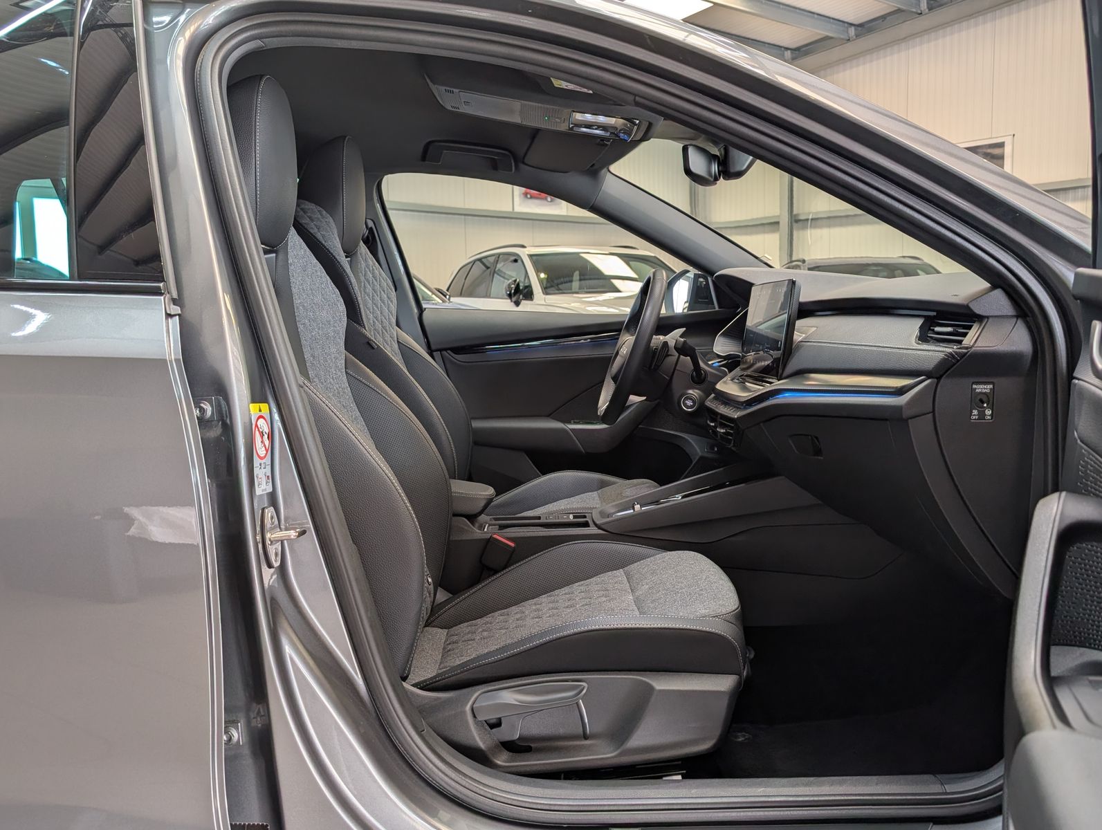 Fahrzeugabbildung SKODA Octavia 2.0 TDI Sportline Matrix Canton AHK 5J.G