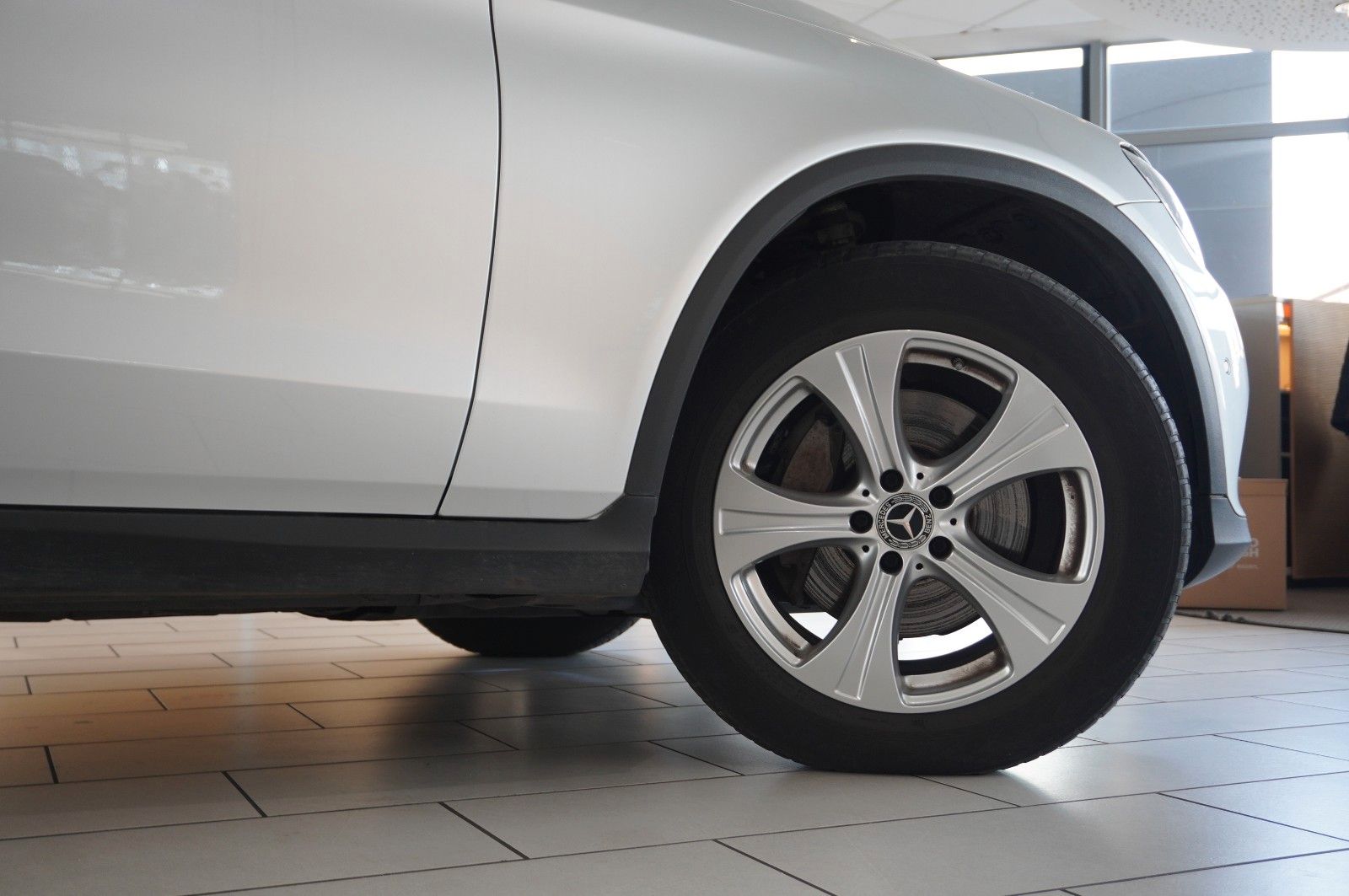 Fahrzeugabbildung Mercedes-Benz GLC 220D EXCLUSIVE 4MATIC NAVI/LED/KAMERA/SH/AHK