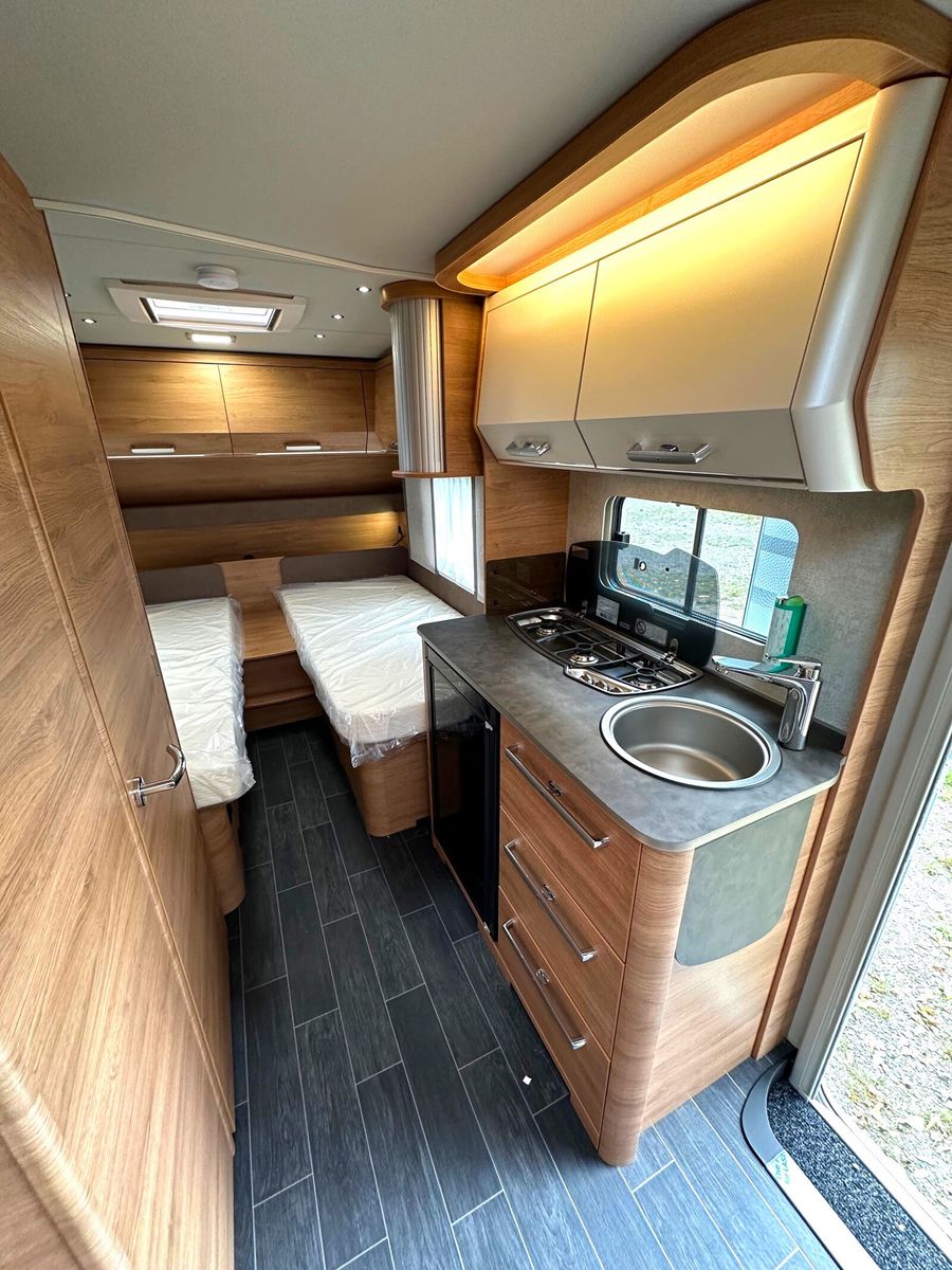 Fahrzeugabbildung Tabbert Da Vinci 460 E 2.3 Mover Sat TV