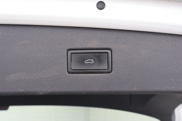 Volkswagen Tiguan Elegance 1.4 TSI eHybrid AID+ACC+KAM+AHK