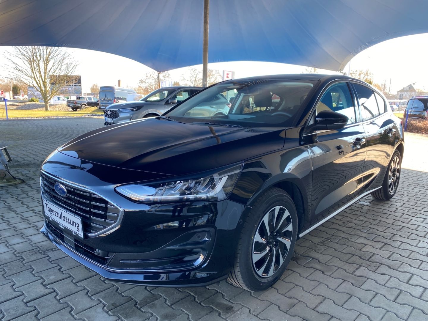 Ford Focus Titanium Edition+LED+PDC+iACC+NAV+DAB+BLIS imagem 3