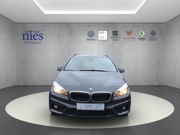 Fahrzeugabbildung BMW 216i Active Tourer Advantage Klima Einparkhilfe