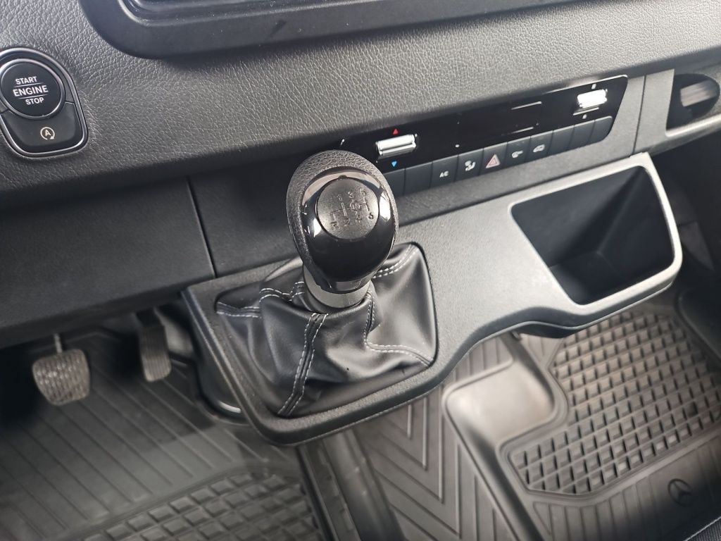Fahrzeugabbildung Mercedes-Benz Sprinter 317 Kasten L2H2 MBUX Klima RFK PTS Navi