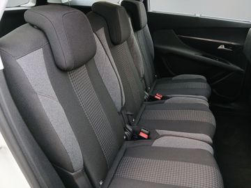 Peugeot 5008 - 10