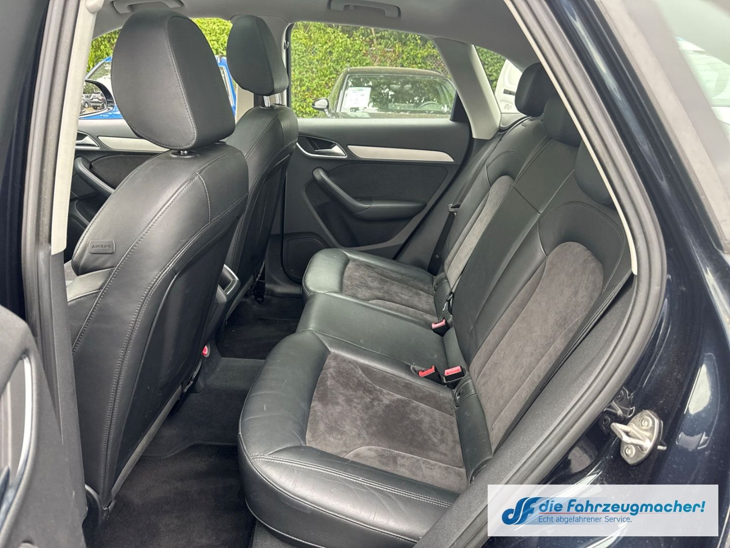 Fahrzeugabbildung Audi Q3 2.0 TDI El. Panodach Leder Soundsystem *EXPOR