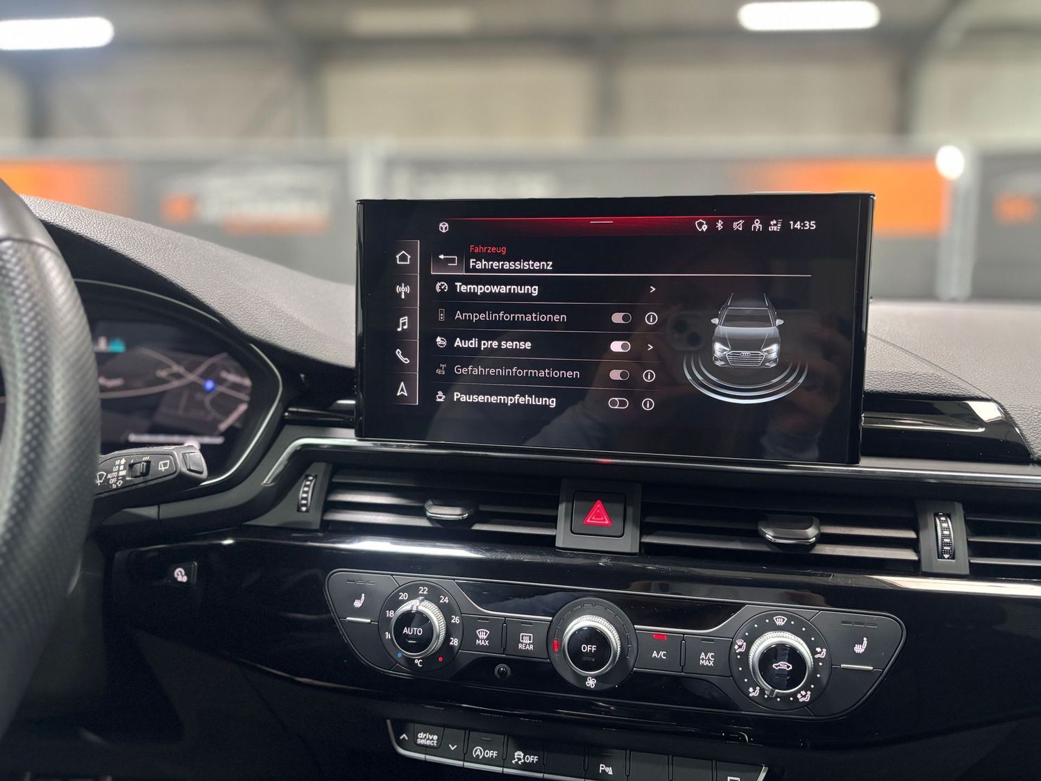 Fahrzeugabbildung Audi A4 35 TDI 2xS-line#Black#Matrix#Virtual#HeadUp