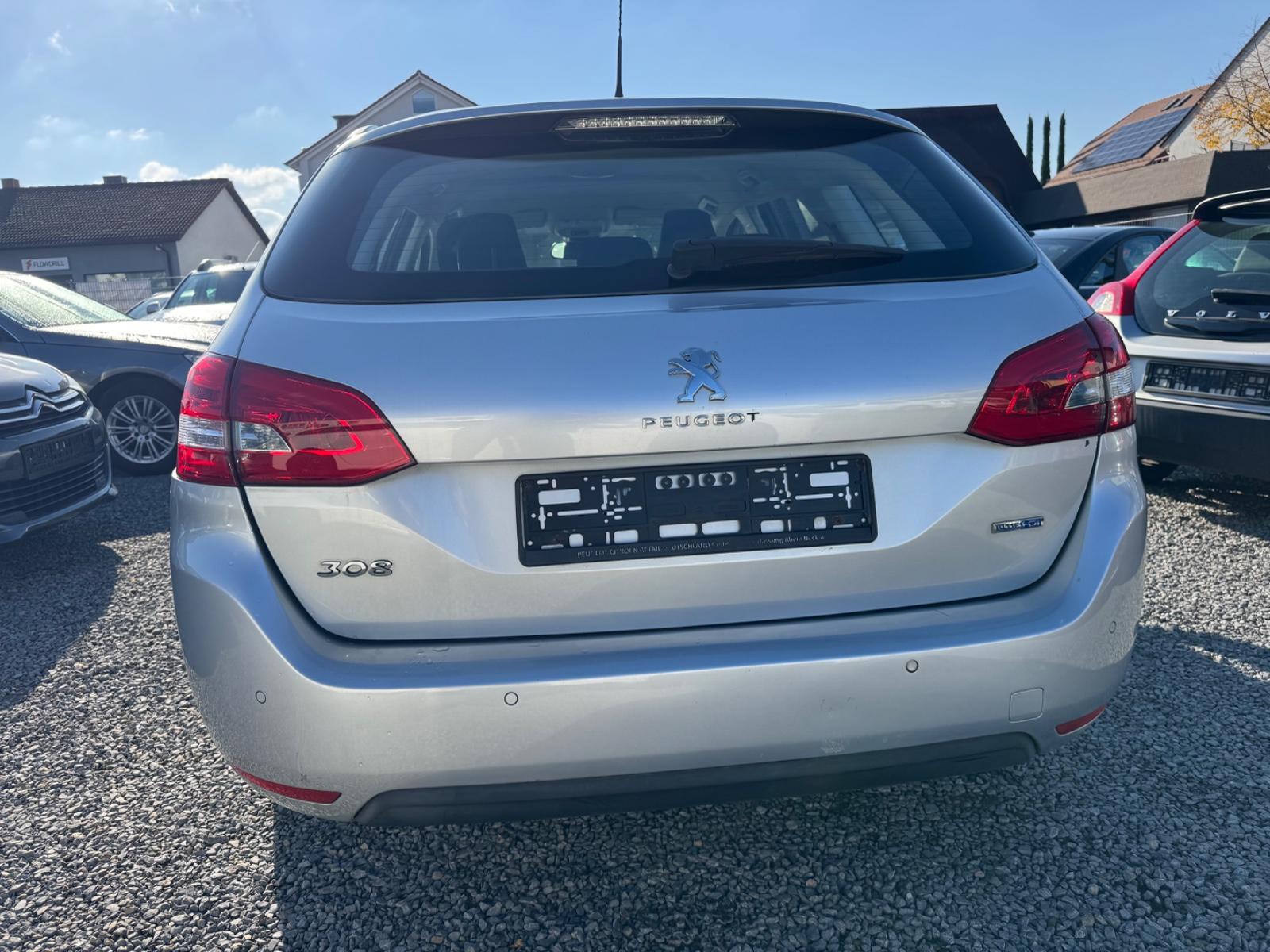 Peugeot 308 2015 — photo 5